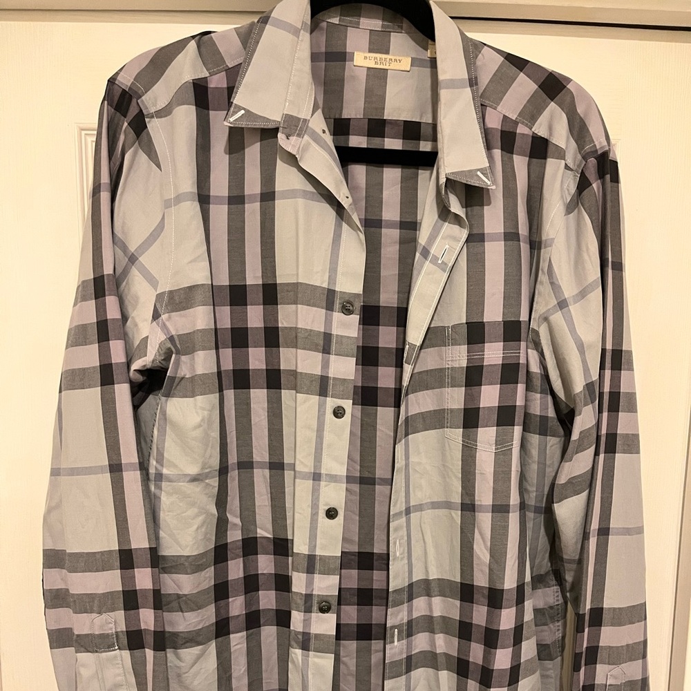 Burberry Mens large polo